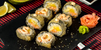 Sushi, Fried salmon roll